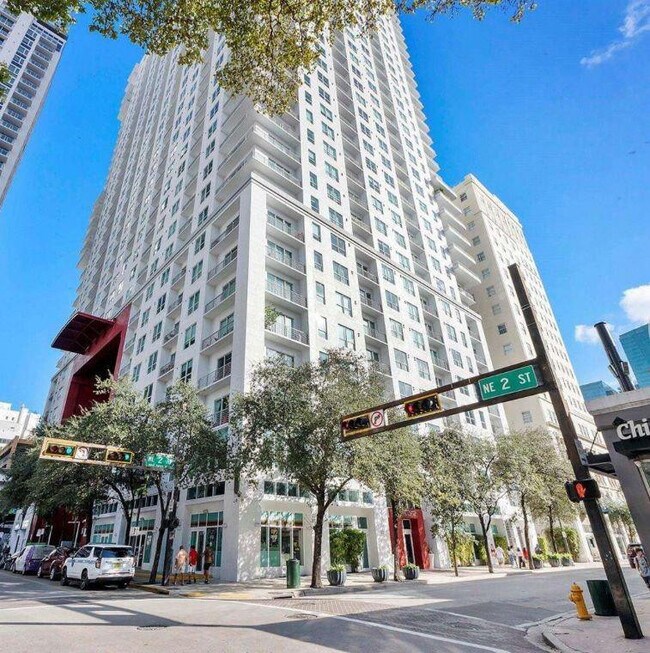 Photo - 133 NE 2nd Ave Unidad 2215