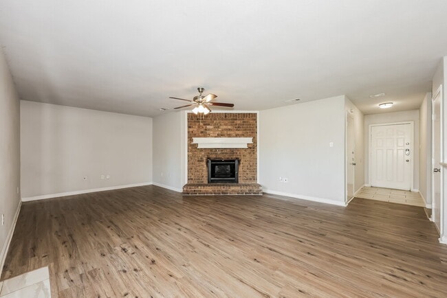 Photo - 5719 Myers Rd