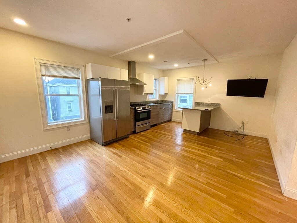 Photo - 128 Hillside St (Boston, MA)