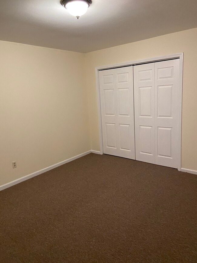 Primary Bedroom - 266 Cortlandt St Unit 266