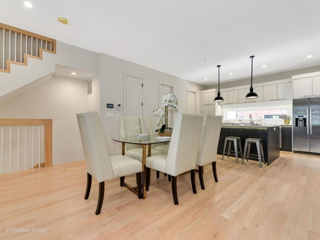Photo - 2345 W Morse Ave