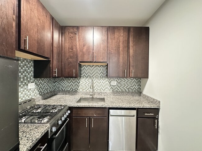 Photo - 4823 N Damen Ave Unit 214