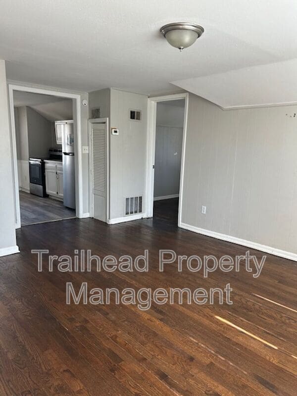 Photo - 2104 S Norwood Ave Unit Apt 2