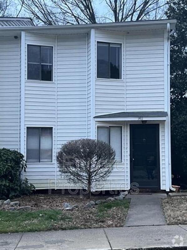 Building Photo - 1411 Foxwood Dr Rental