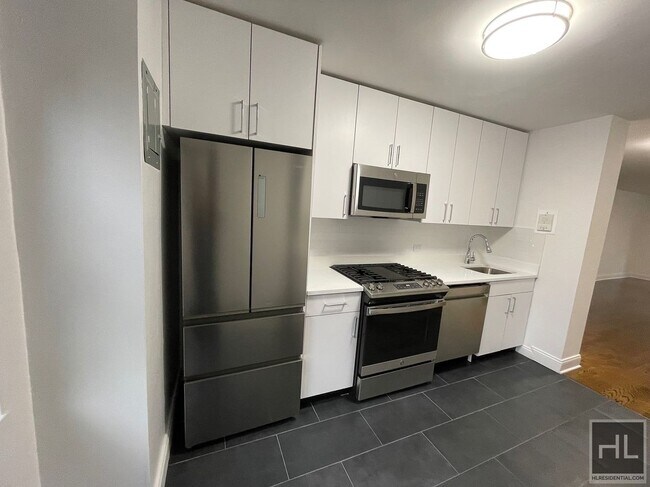 East 89th STREET