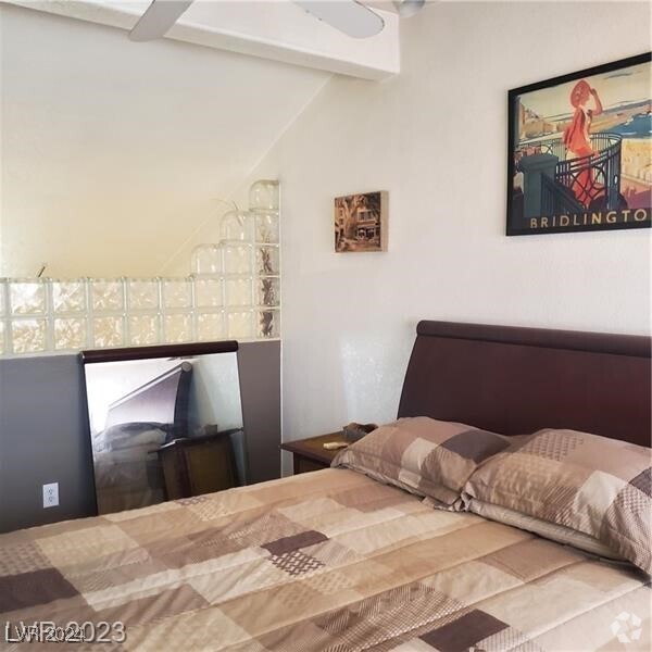 Building Photo - 4032 Village Square Unit 0 Rental