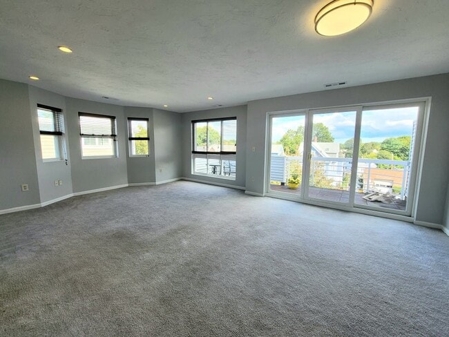 Photo - 391 Hyde Park Ave Unit 206