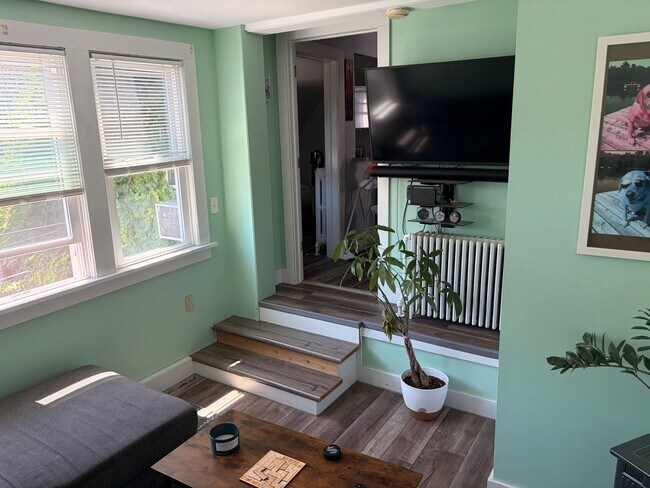 Living Room - 2762 N Oakland Ave Unit B
