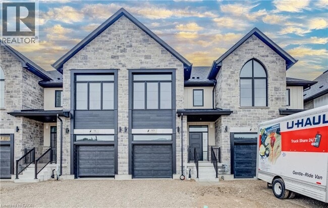 Photo - 89 Rivergreen Cres