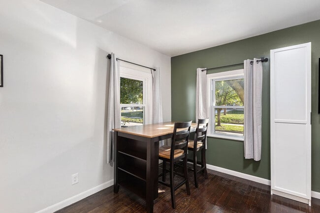 Photo - 37 Gold Ave NW Unit ID1346764P