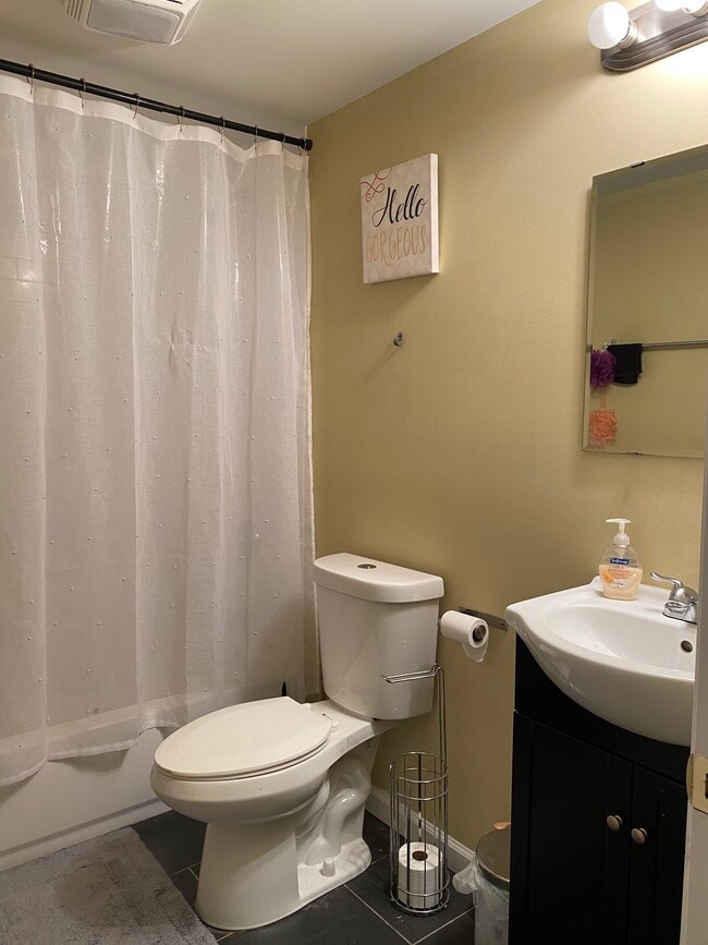 Photo - 1853 N 17th St