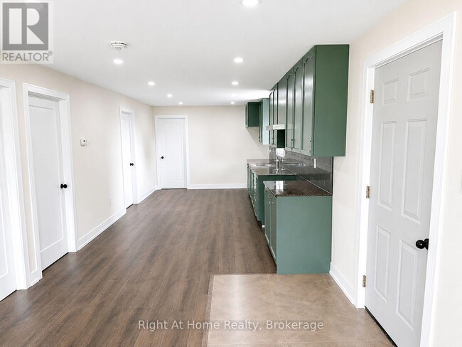Photo - 2885 Altona Rd