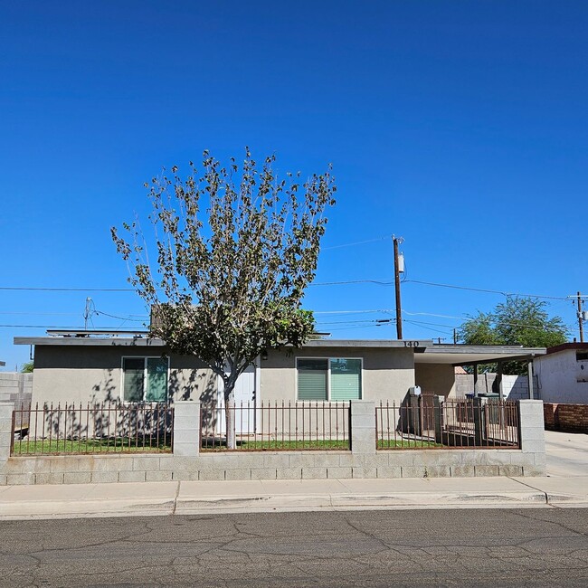 3 bedroom Solar home for rent - 3 bedroom Solar home for rent