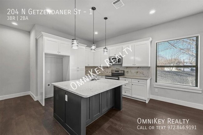Photo - 204 N Getzendaner St Unit 1