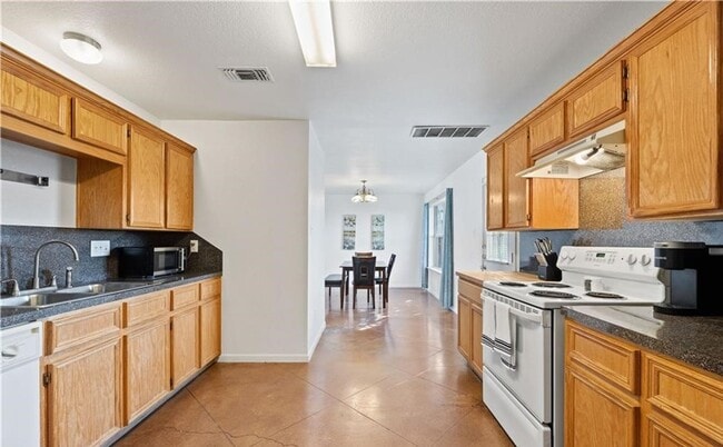 Photo - 3807 Littleleaf Ct Unidad A