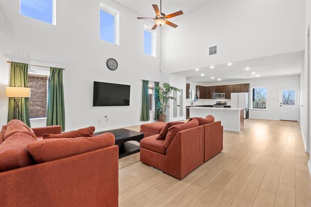 Photo - 7609 Poplar Dr