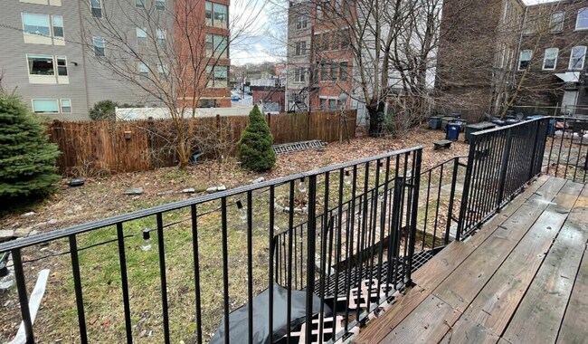 Photo - 682 Parker St Unidad 1