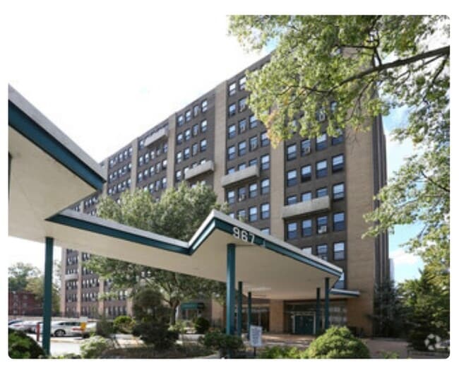 Building Photo - 967 Asylum Ave Unit 5L