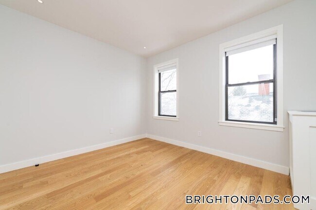 12 Elko St Unit 11