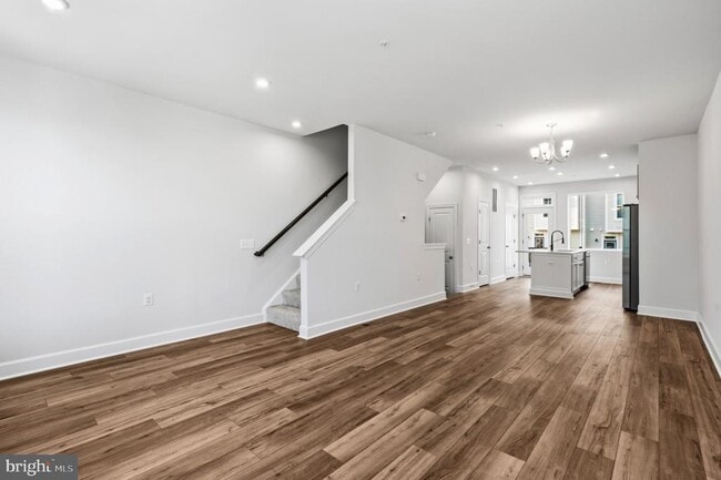 Photo - 602 Watermans Dr