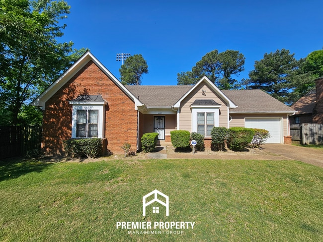 Building Photo - Modern 3BR/2BA with Soaring Vaulted Ceilings | Fireplace, Garage & Deck