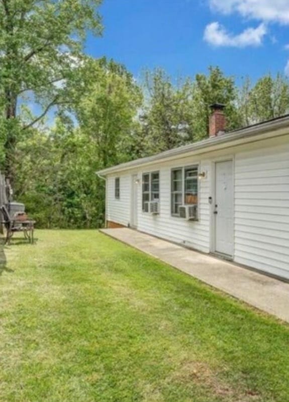 Building Photo - 85 Wilson St