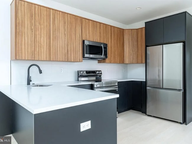 Photo - 1649 N 6th St Unit 11