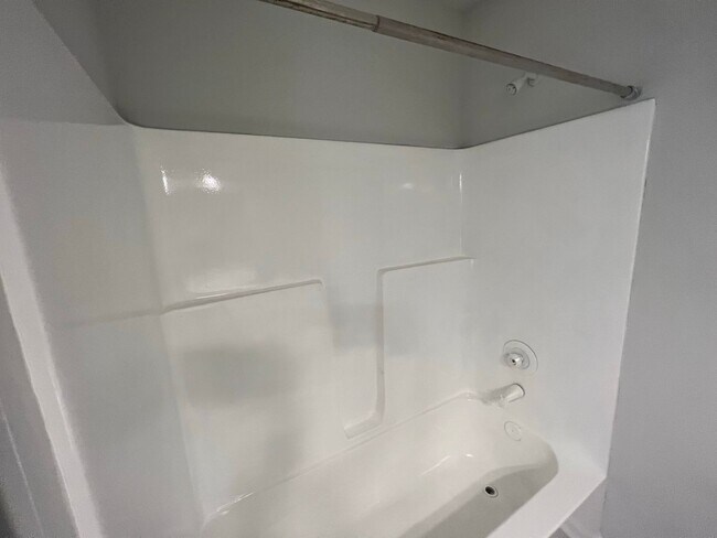 Photo - 140 Lanier Dr