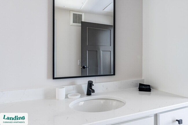 Photo - 3830 N Windsong Dr Unidad 3204