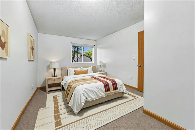 Photo - 3914 S Regal St