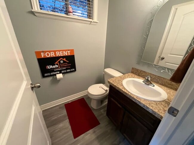 Photo - 3 bedroom 2 1/2 Bath Townhouse- Partially Furnished- Ready this month
