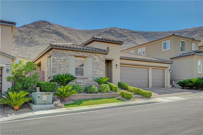 Photo - 3943 Reyes Ave