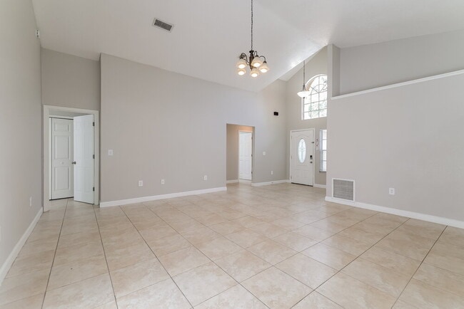 Photo - 2120 Cuxham Ct