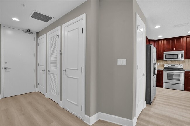 Photo - 101 S Eola Dr