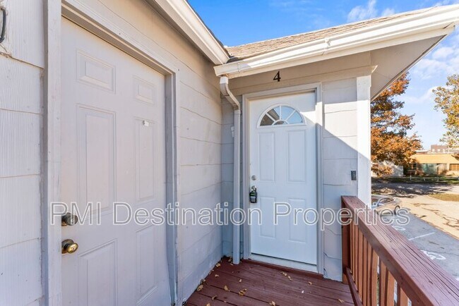 Photo - 533 Brown Ave Unidad 4