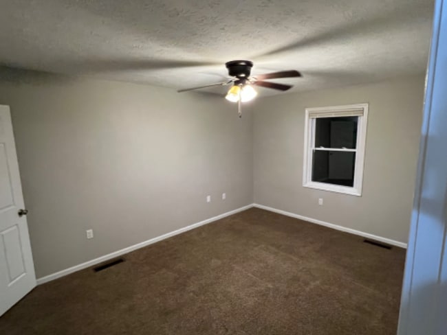 Photo - 103 Molloy Ct