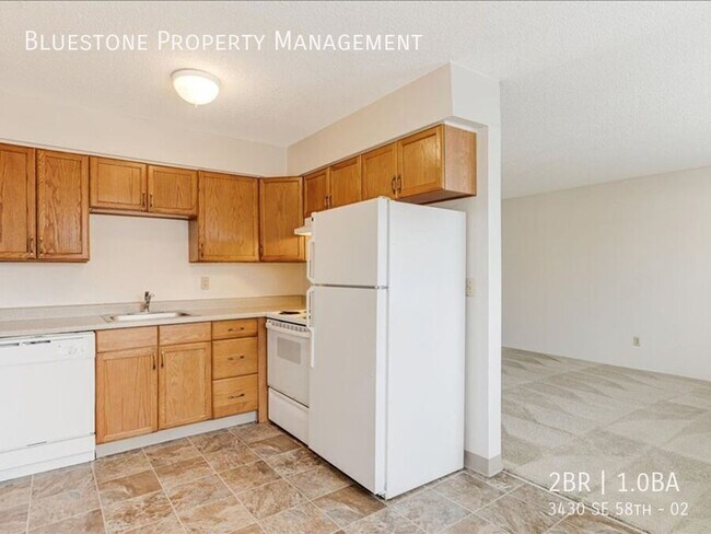 Photo - 3430 SE 58th Ave Unit 02