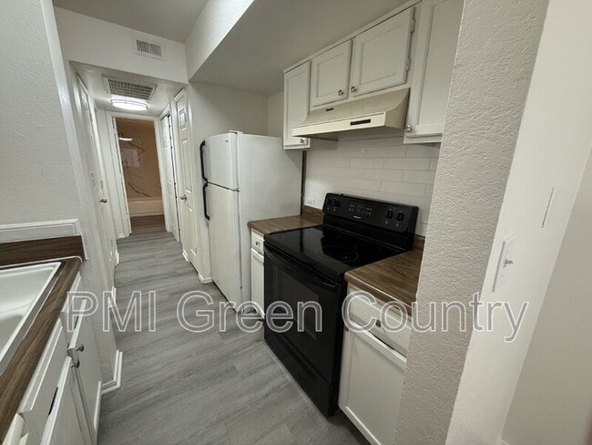 Photo - 6639 S Victor Ave Unit G205