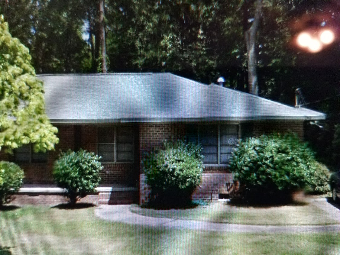 243 Oak Street - 243 Oak St (Auburn, AL)