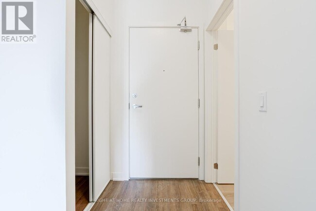 Photo - 51 Clarington Blvd Unité 804