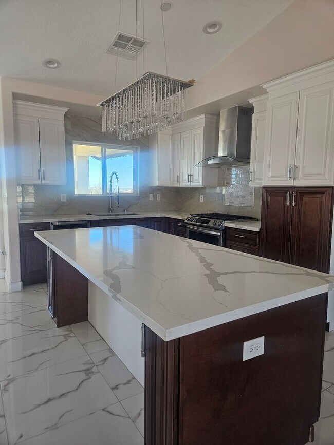 Photo - STUNNING CUSTOM APPLE VALLEY HOME