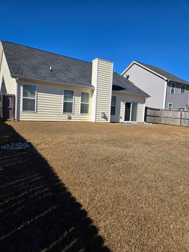 Photo - Beautiful 3 bedroom available