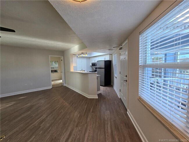 Photo - 3206 SE Aster Ln Unit 207