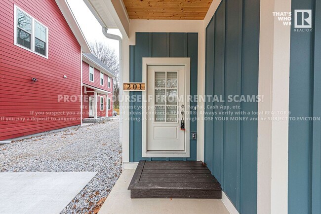 Photo - 201 S Hill Ave