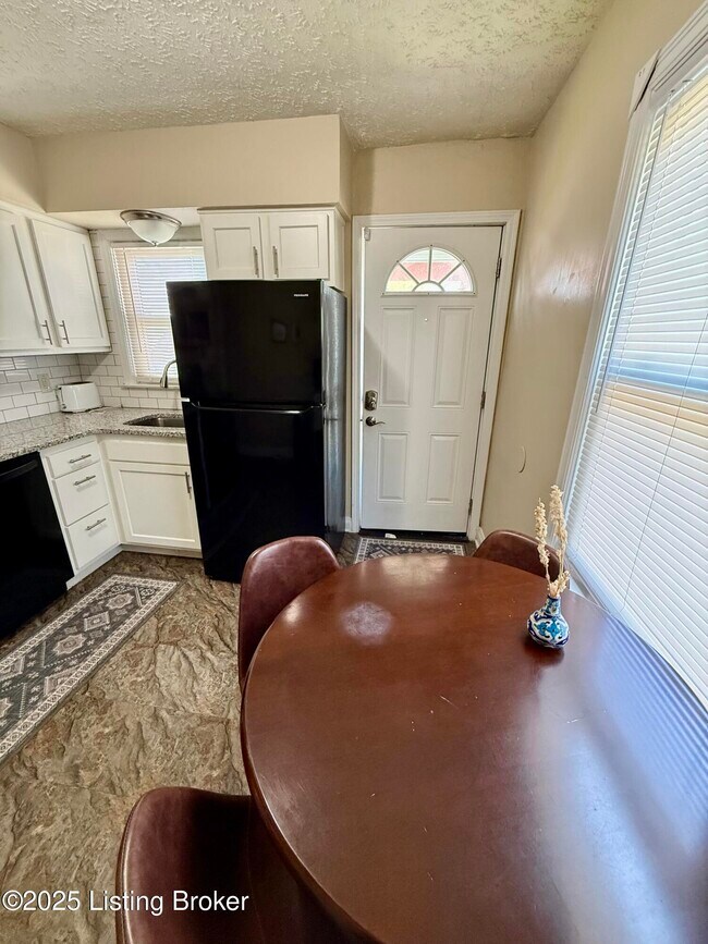 Photo - 2402 Bradley Ave Unidad 1