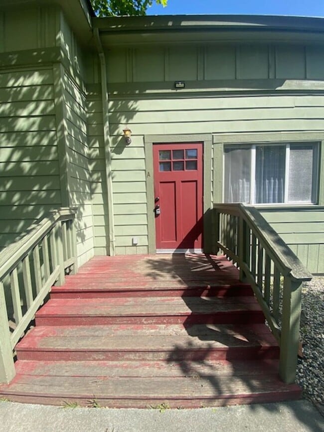 Photo - 1021 E St Unit A