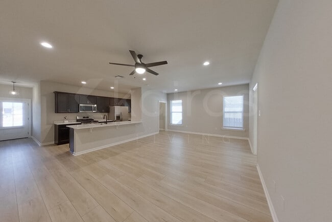 Photo - 13936 Barrington Ave