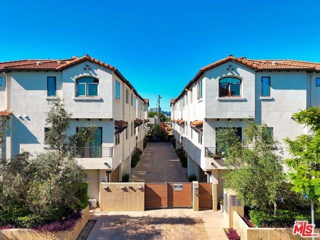 Building Photo - 5933 W Luna Park