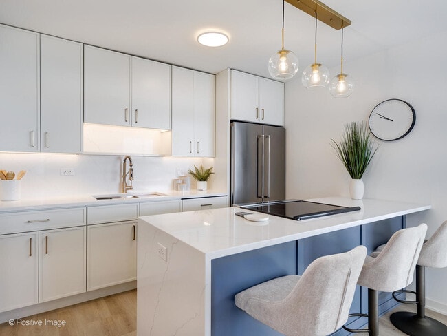 Photo - 1455 N Sandburg Terrace Unit 2901B