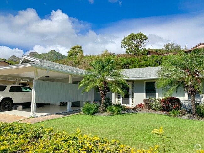 Building Photo - Beautiful Kailua home in Kaelepulu School ...